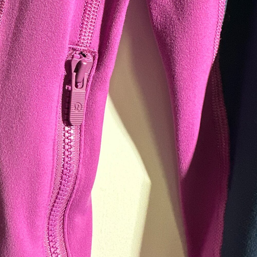 Lululemon Throwback Shape Jacket, Size 6 - image 7